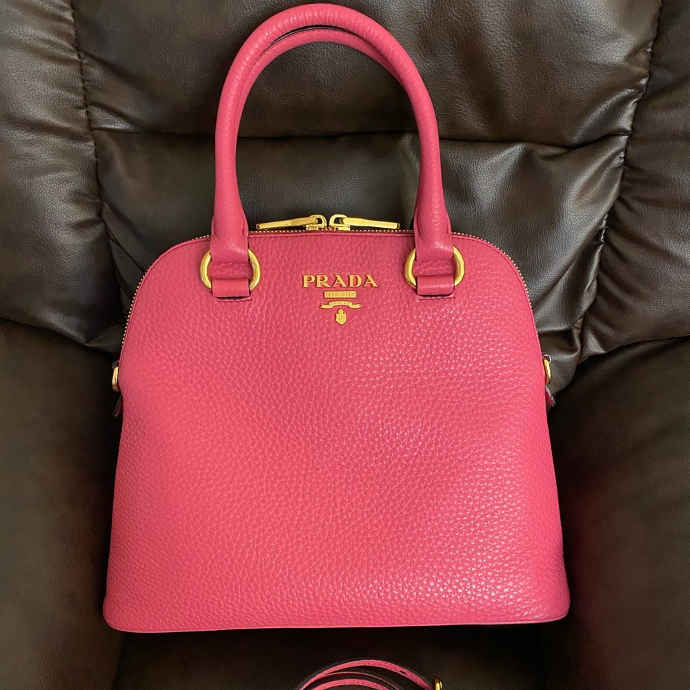 SOLD!!! Brand new, never used Prada bag 🌸
